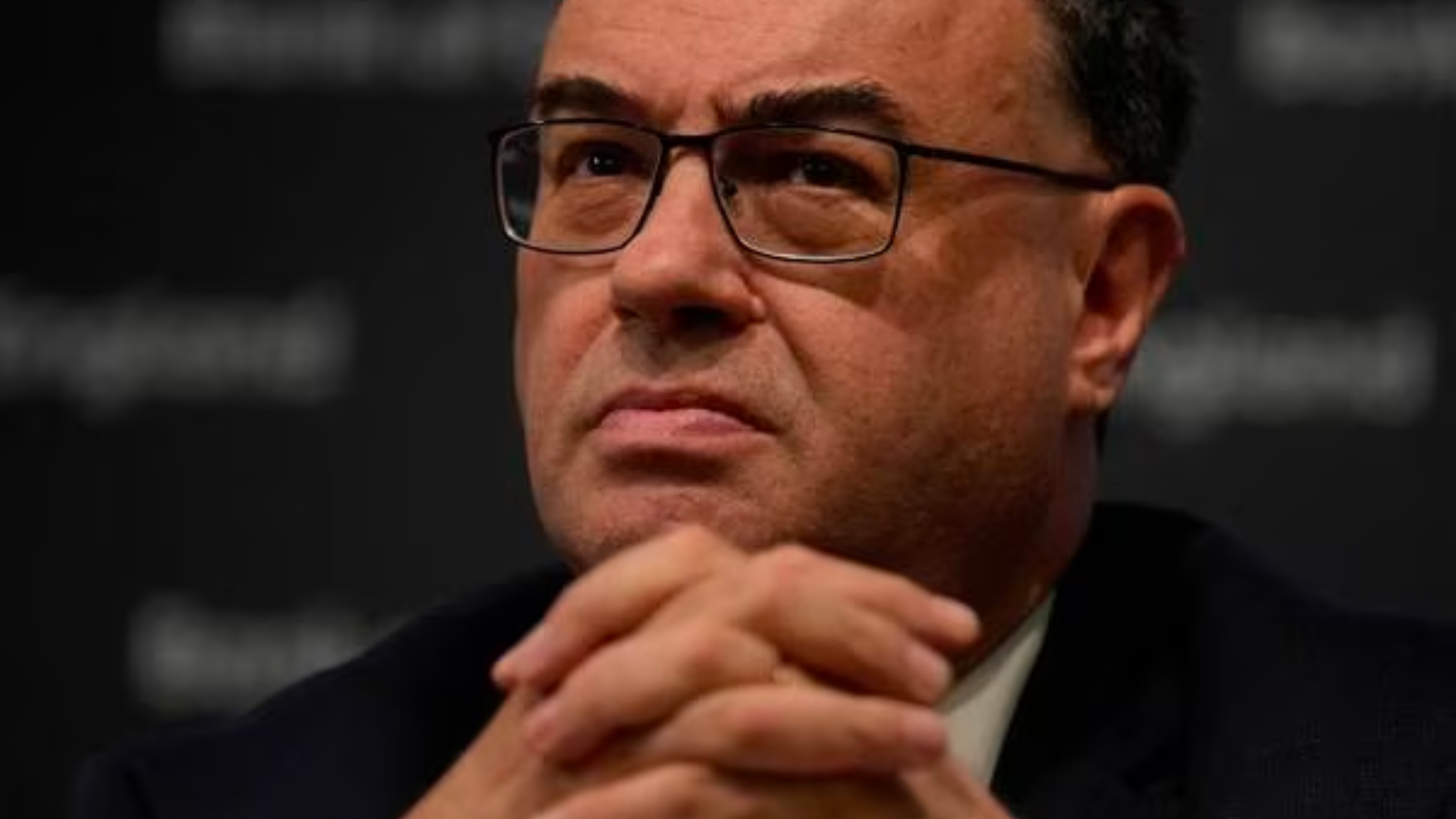 Bank of England Governor, Andrew Bailey, informed Parliament that the UK is drawing closer to the peak level of interest rates, although he cautioned about the potential for rising inflation in August due to fuel prices.